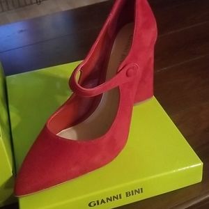 Gianni Bini Brand New Red Isobelle